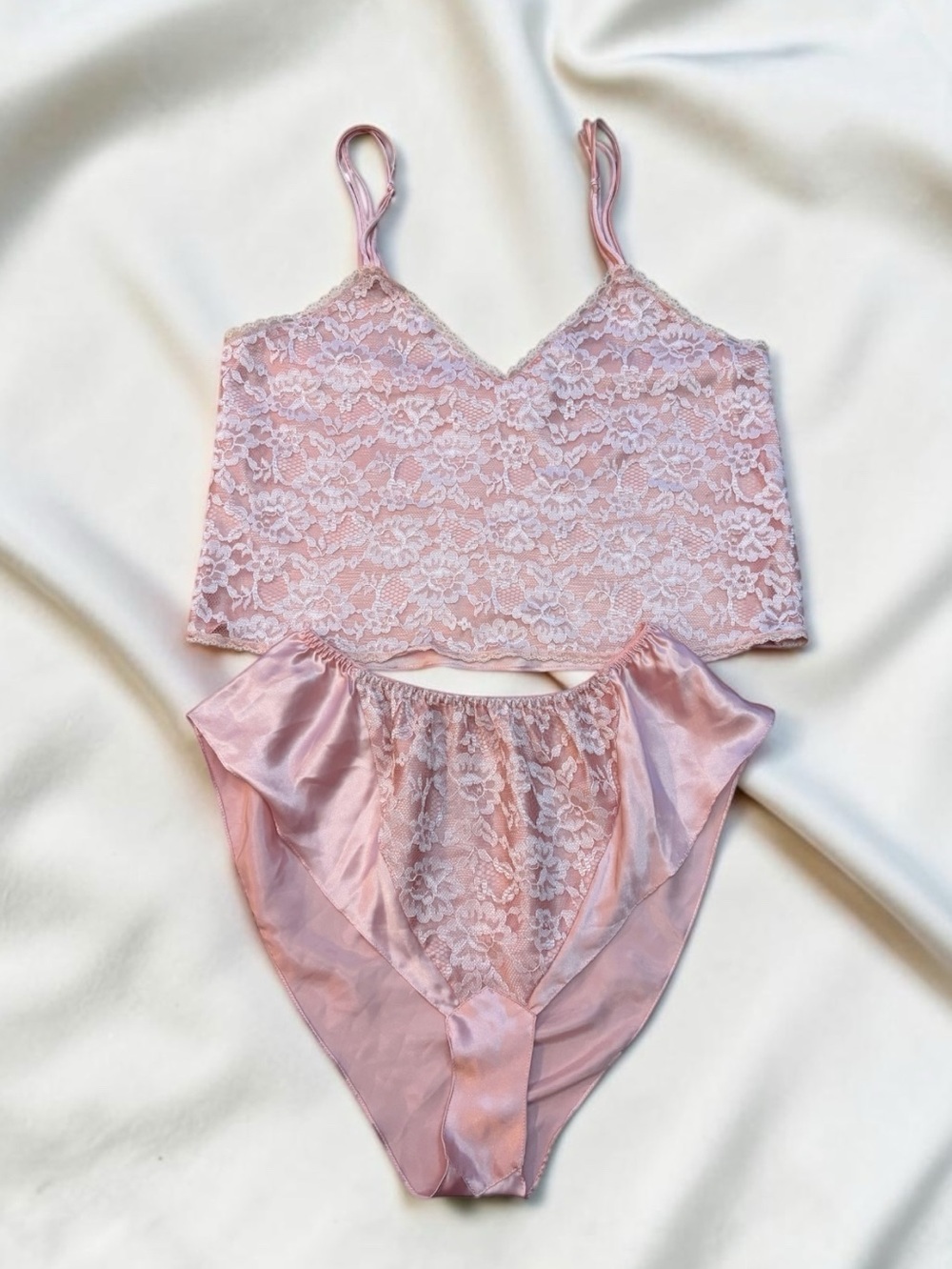 Vintage Victoria's Secret Gold Label Cami Panty Set Pink Satin Lace NWT M 1990